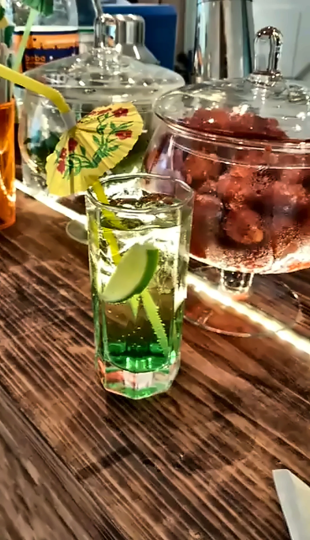 Drink com limão para evento intimista